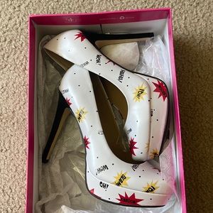 Chinese Laundry Heels. Size 8.